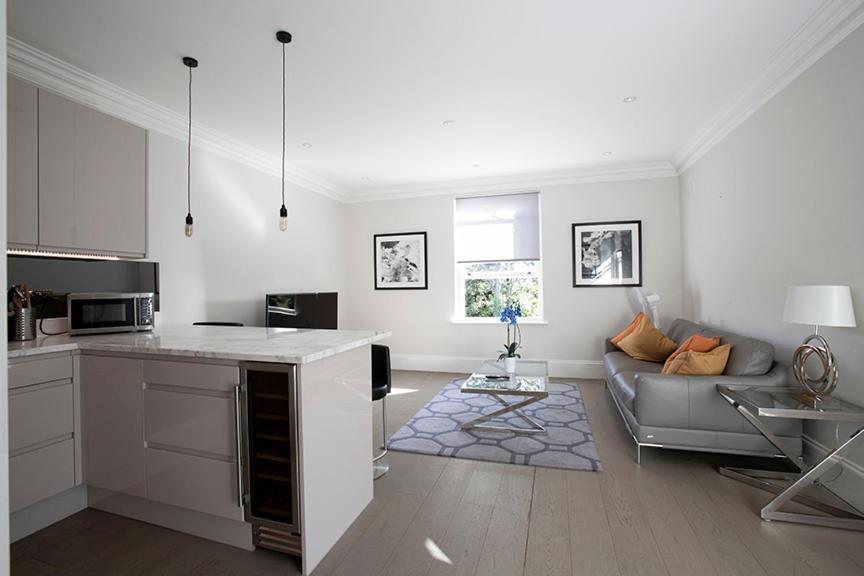 Ealing Apartments London Bagian luar foto